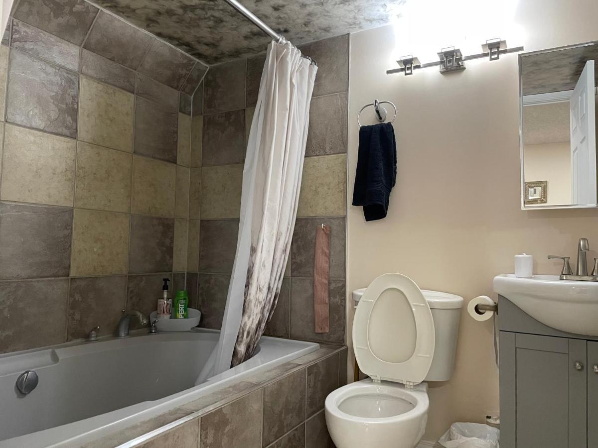 Super Luxury & Cozy Lower Level Apartment In Nw Calgary, Ab Close To Banff Eksteriør bilde